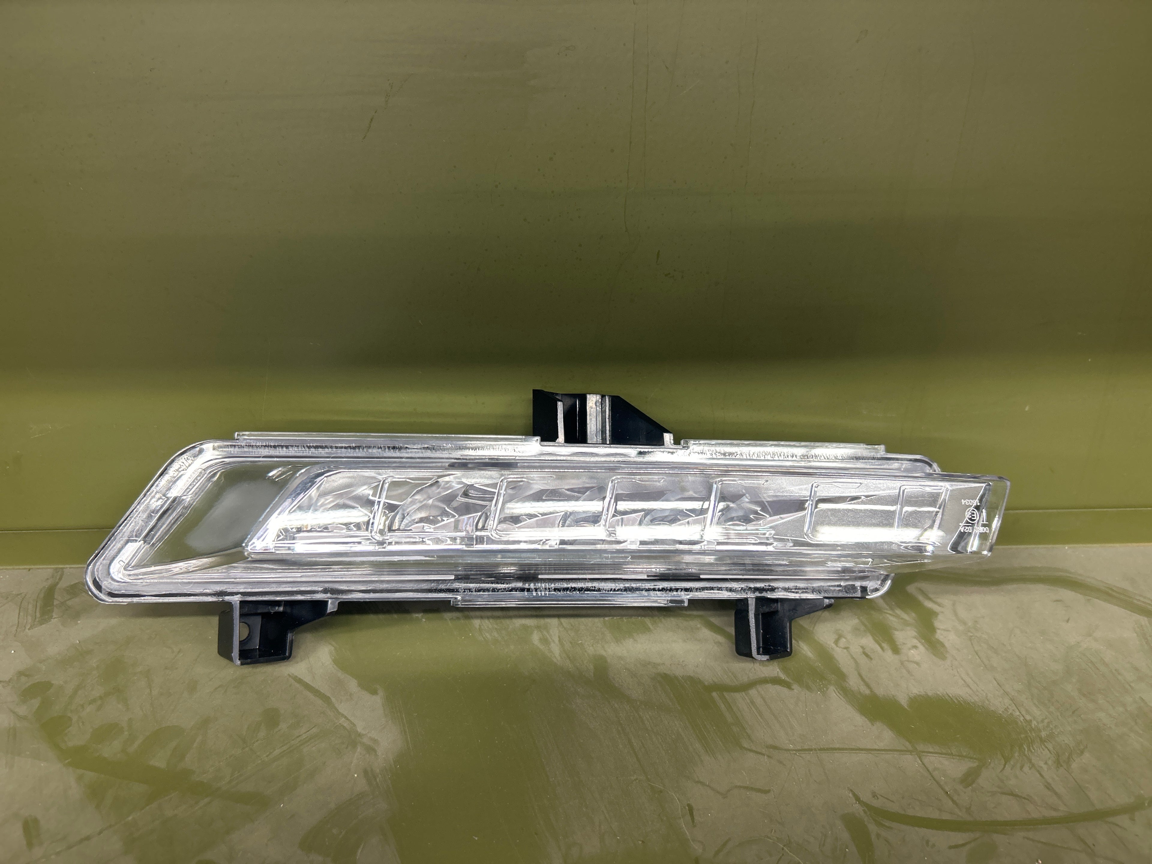 Fanale diurno anteriore sinistro Renault Clio4: 266051034R