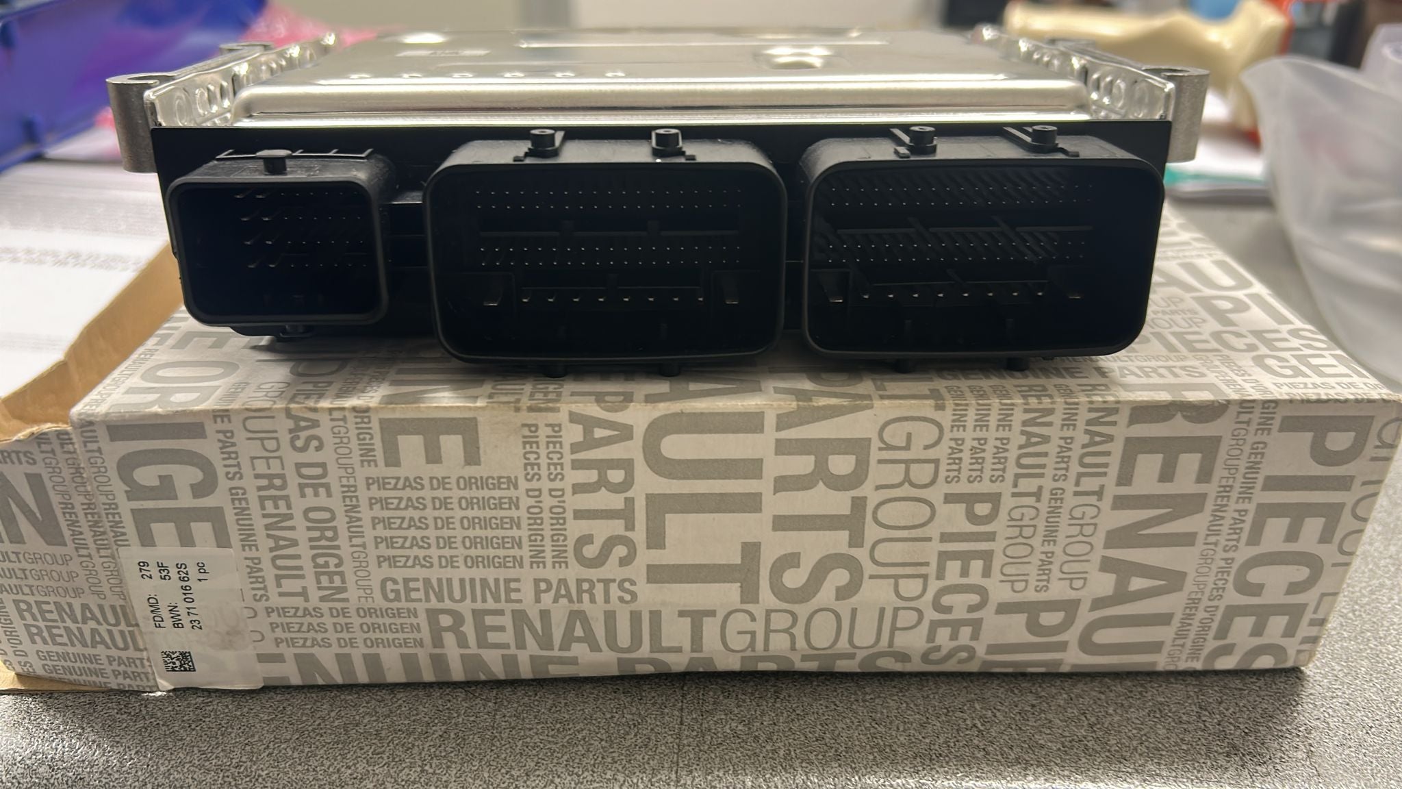 237101662S - Centralina motore Megane4 Talisman Trafic3 Talento