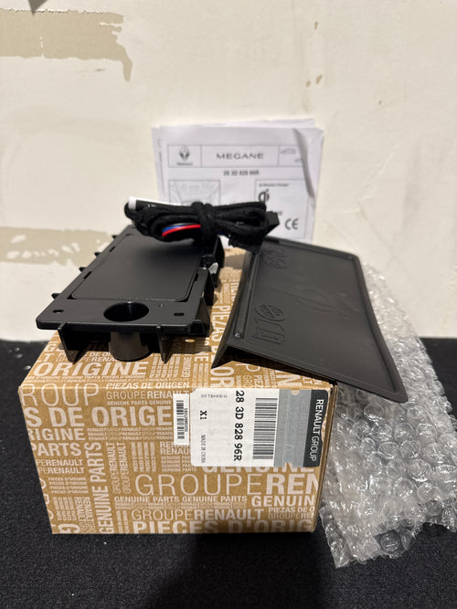 283D82896R - caricatore a induzione Renault Megane 4