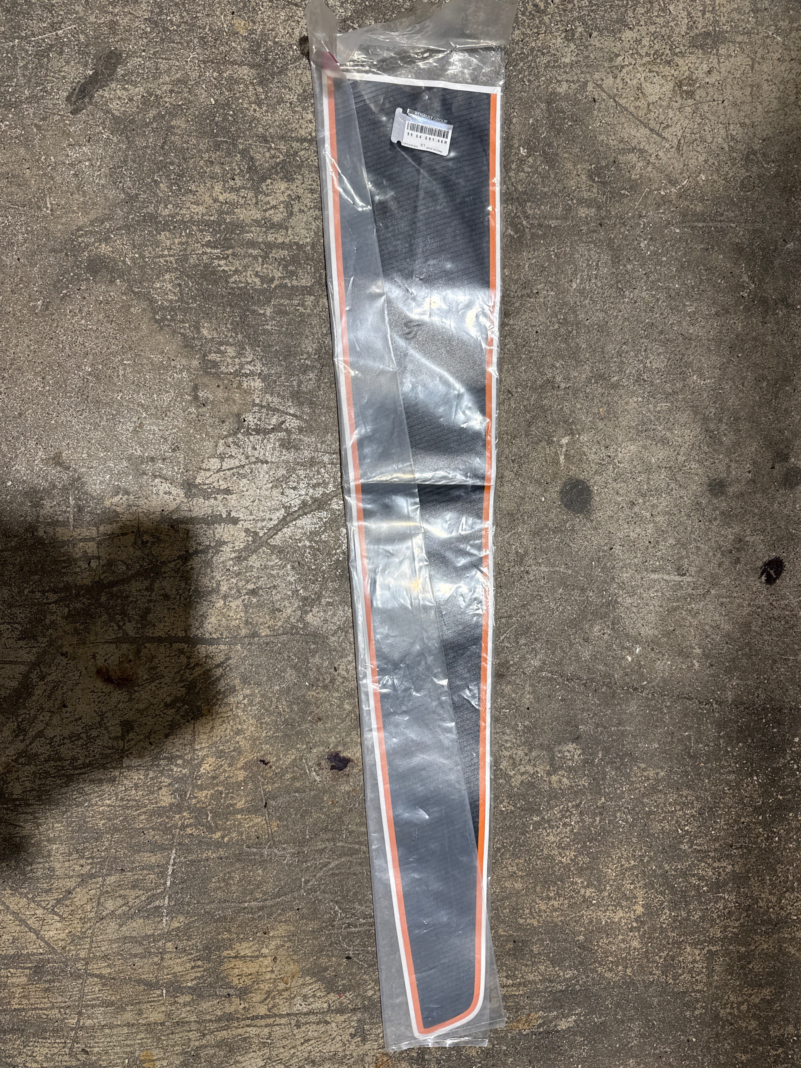 990459166R - banda decorativa Dacia