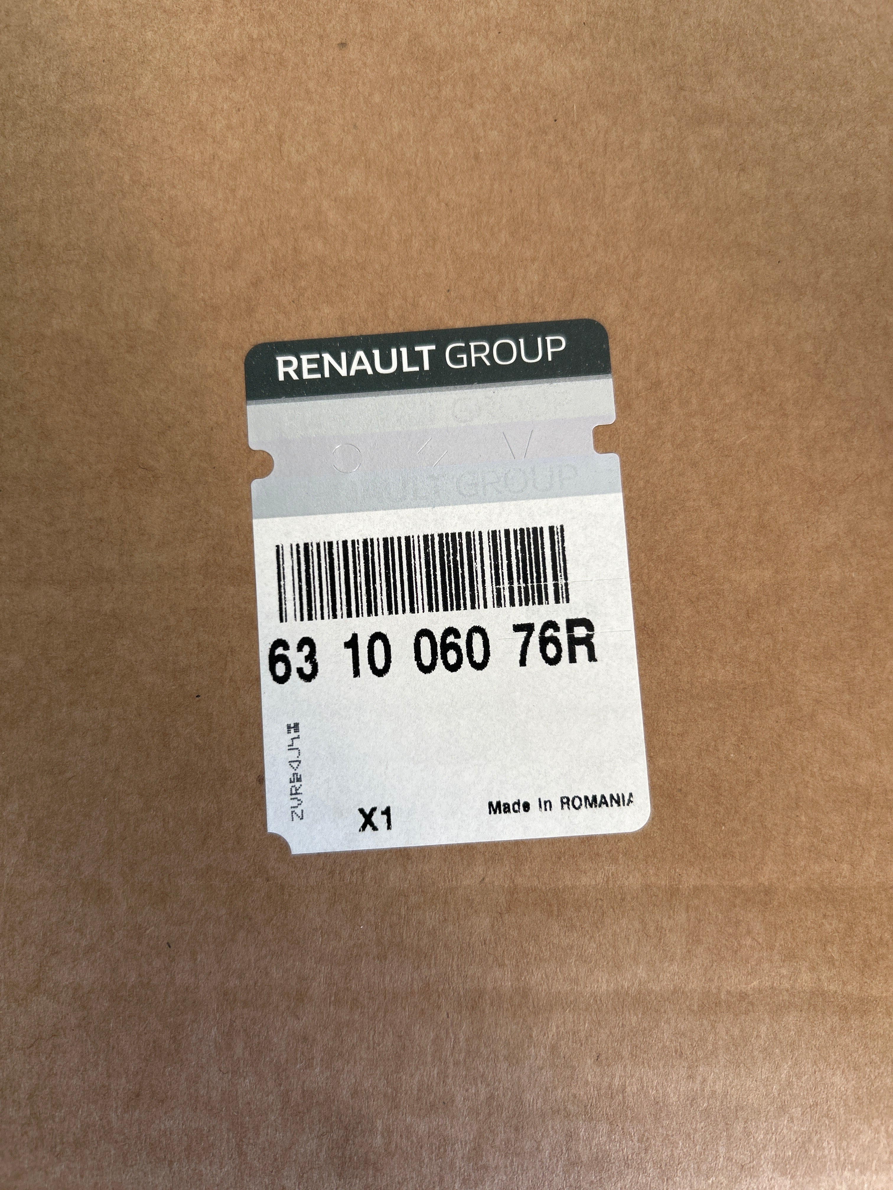 Parafango anteriore sinistro Dacia Duster 2: 631006076R