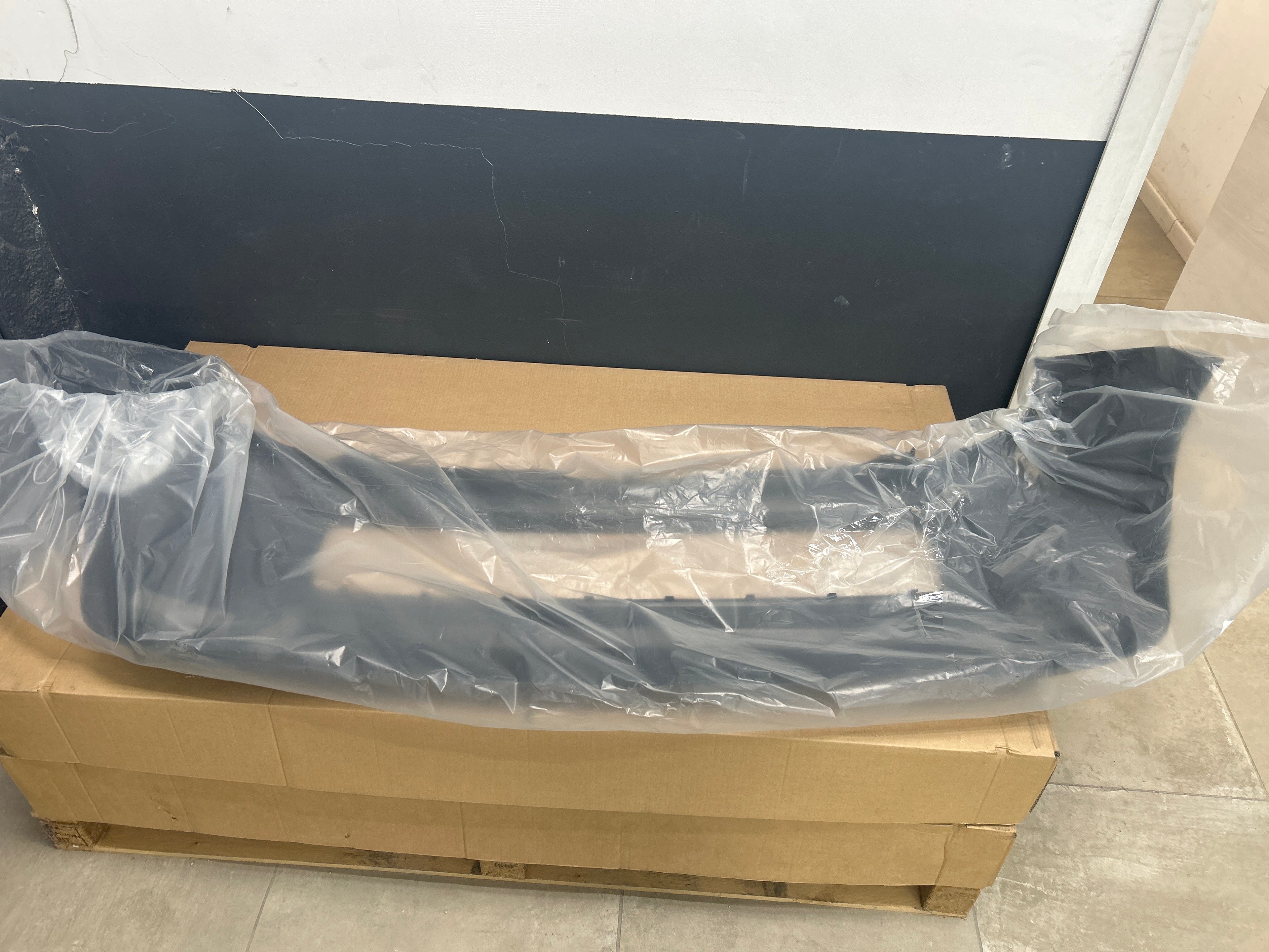Paraurti non originale Renault Twingo Z.E.: 850224630R