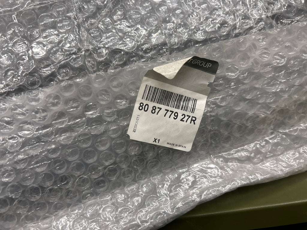 Modanatura anteriore sinistra Renault Captur1: 808777927R