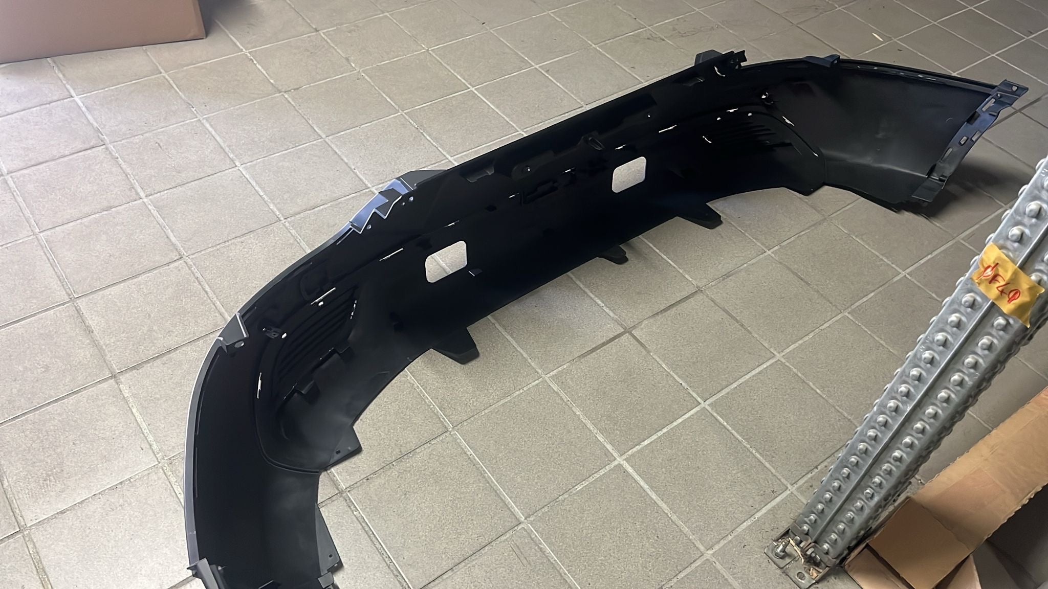 Paraurti posteriore Renault Kadjar: 850B29907R