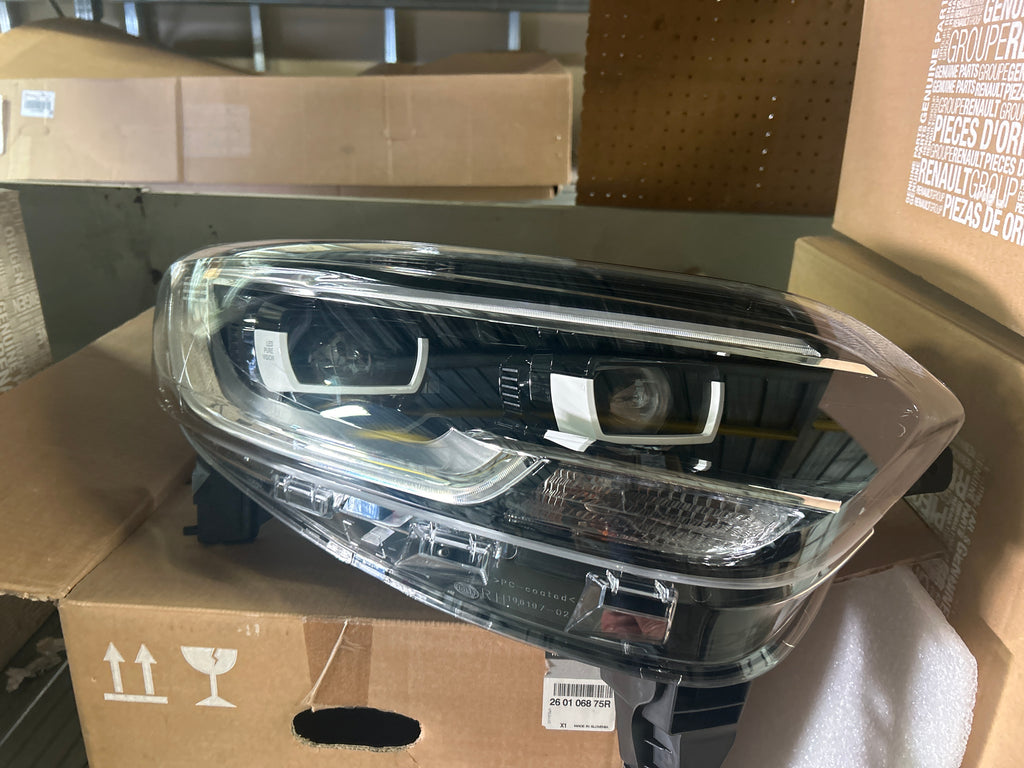 Fanale anteriore destro Renault kadjar: 260106875R