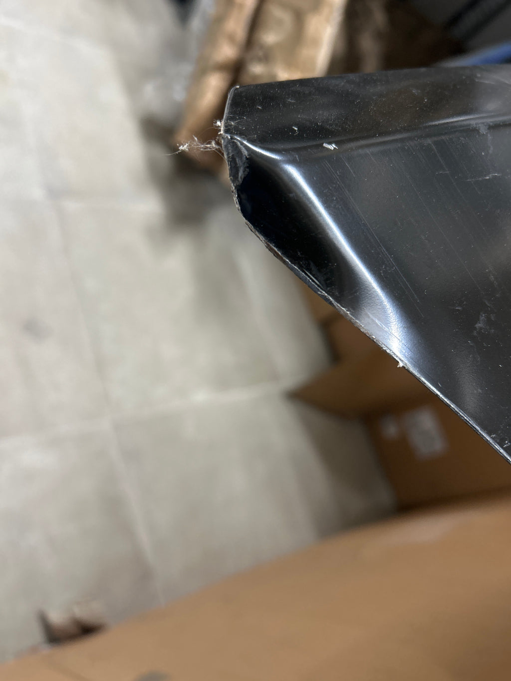 Cofano anteriore Renault Trafic 3: 651009669R - con ammaccature