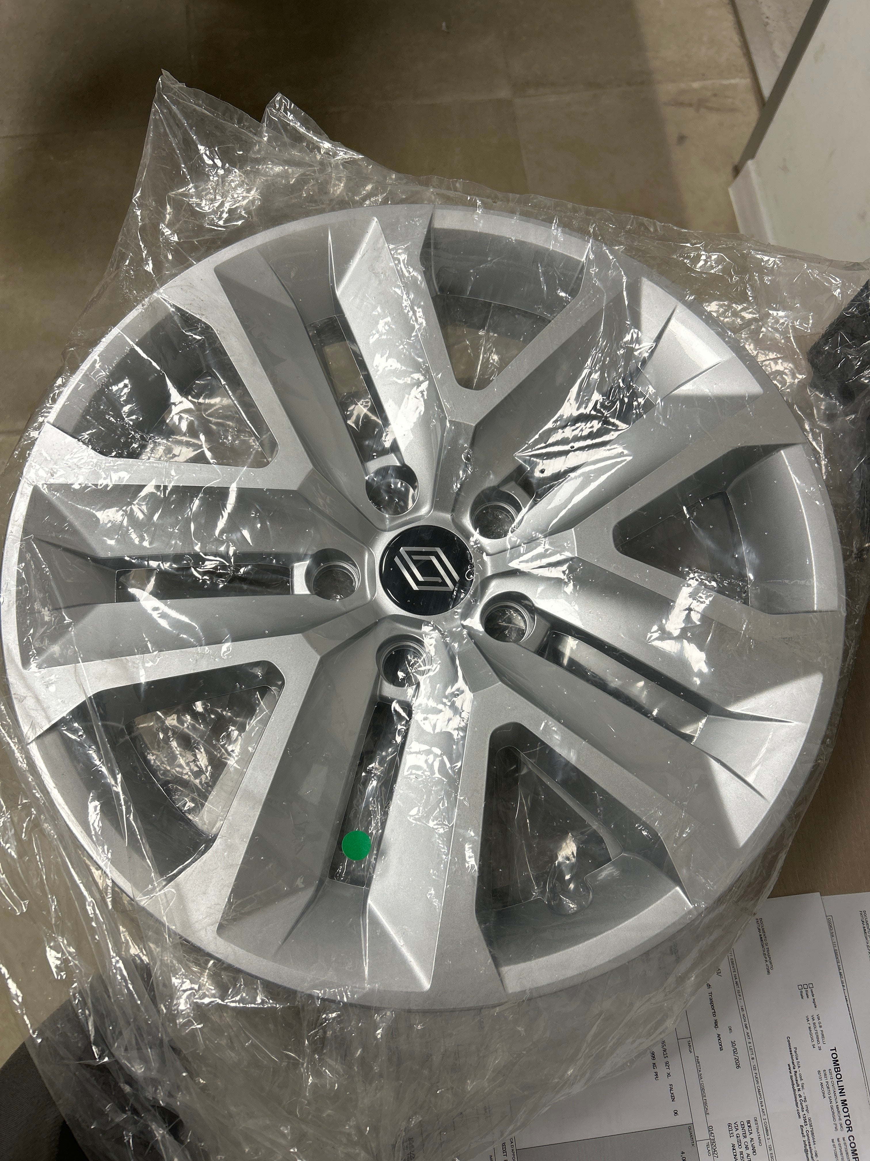 Borchia ruota posteriore Renault Captur - Symbioz: 403151577R