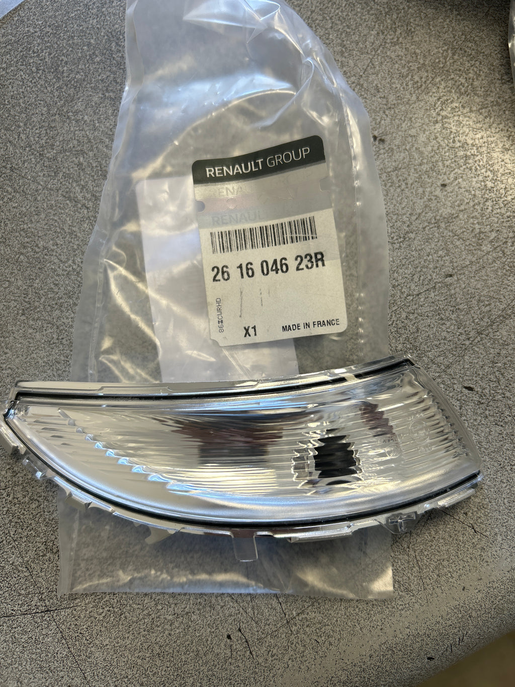 Fanale freccia anteriore destra Renault Clio 4: 261604623R
