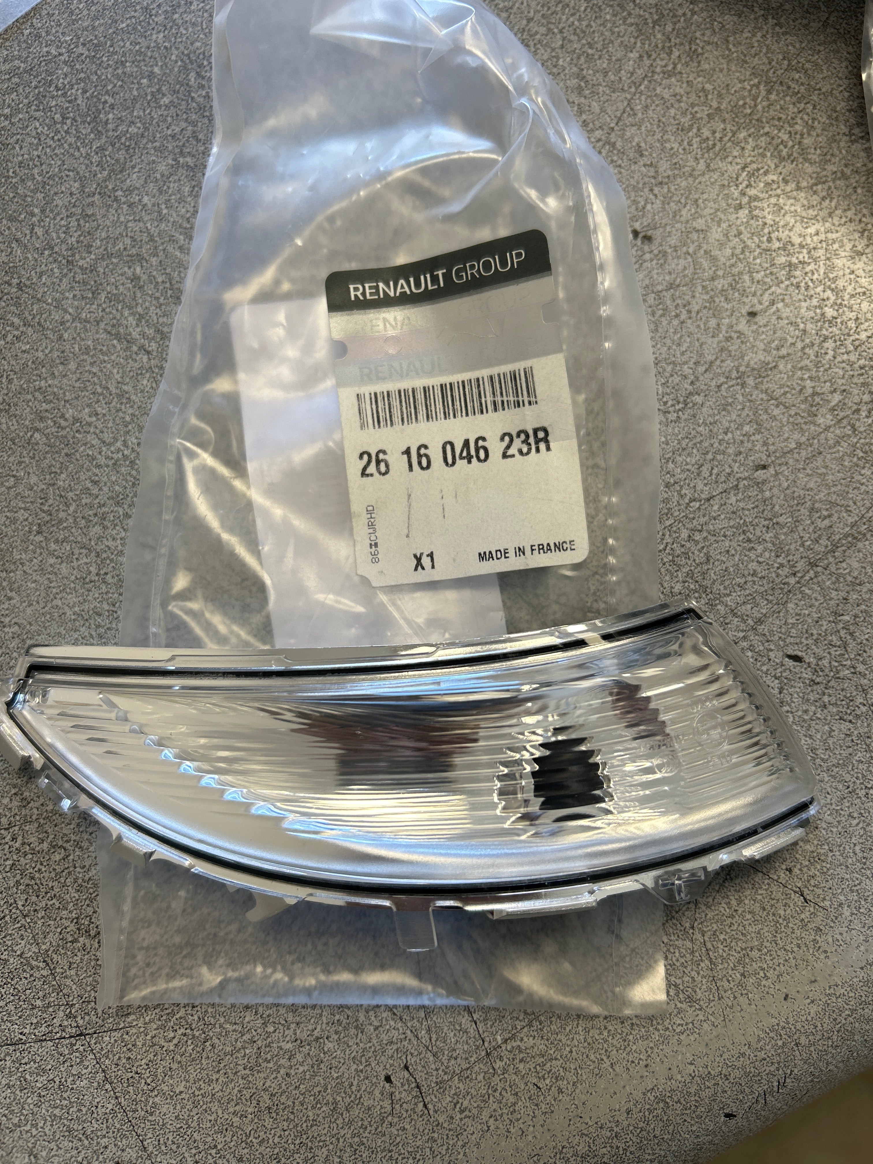 Fanale freccia anteriore destra Renault Clio 4: 261604623R