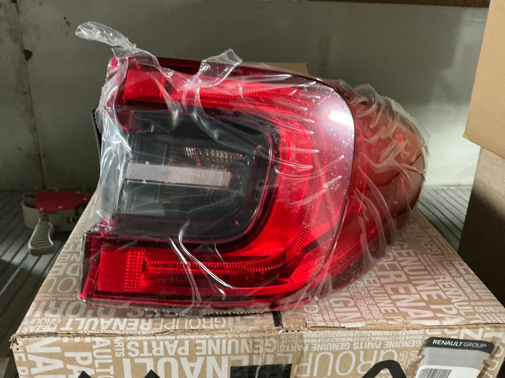 Fanale posteriore destro Renault Kadjar: 265508701R