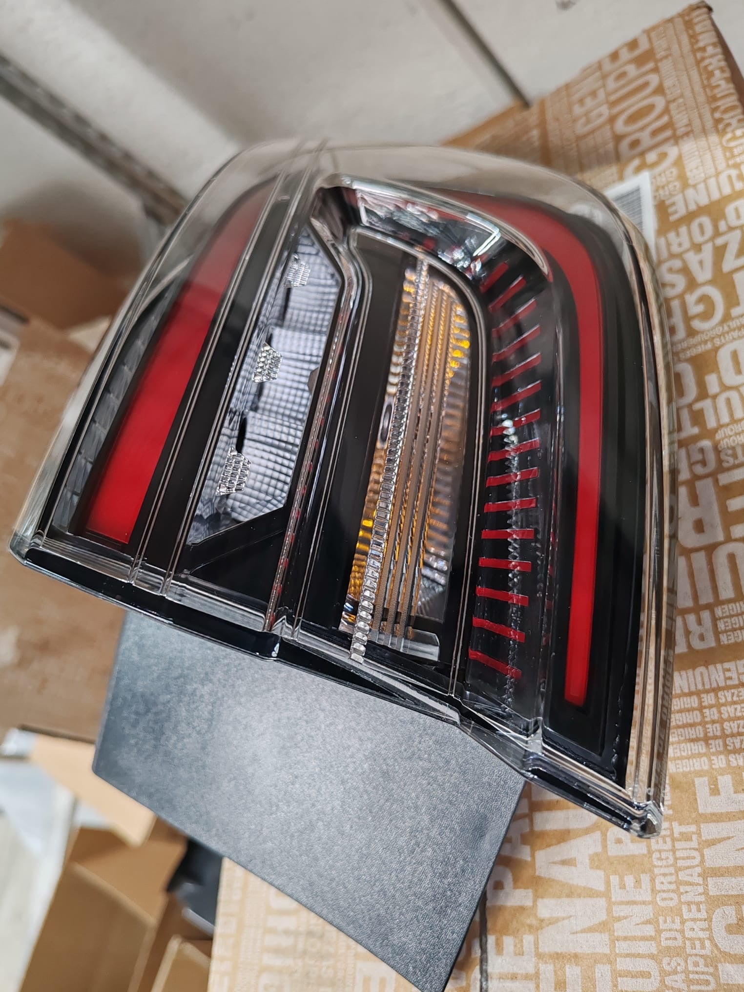 Fanale posteriore destro Renault Clio 5: 265505405R