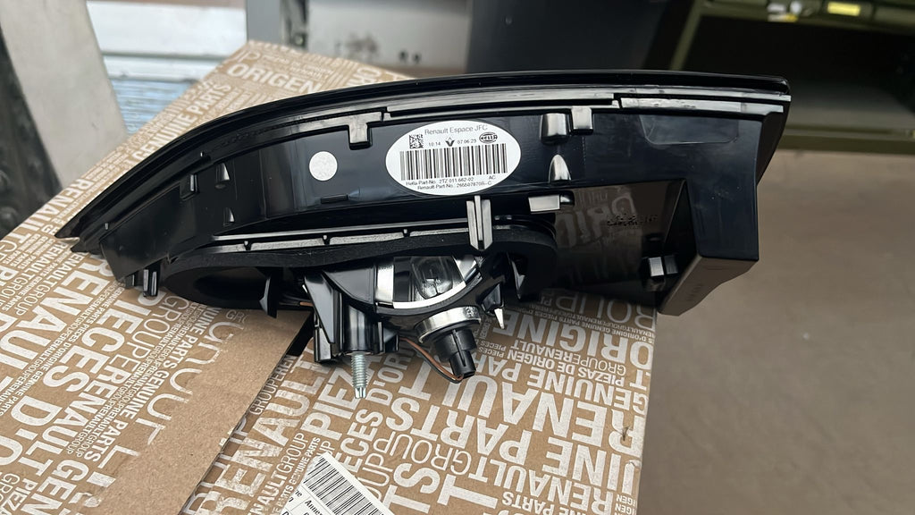 Fanale posteriore destro interno Renault Espace 5: 265507870R