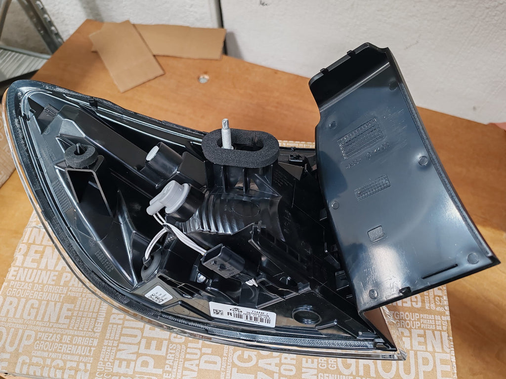 Fanale posteriore destro Renault Clio 5: 265505405R
