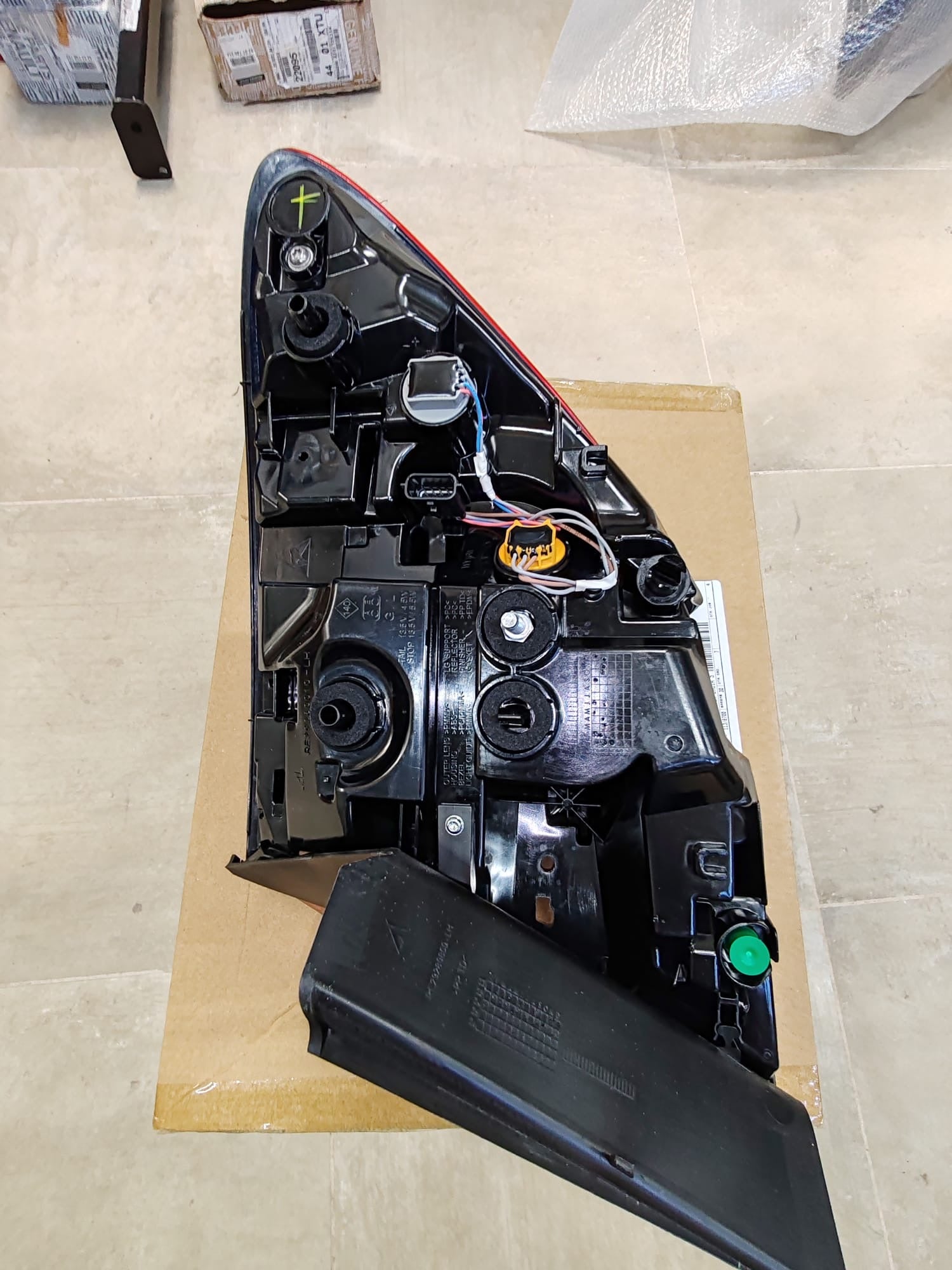 Fanale posteriore sinistro Renault Captur 2: 265555698R