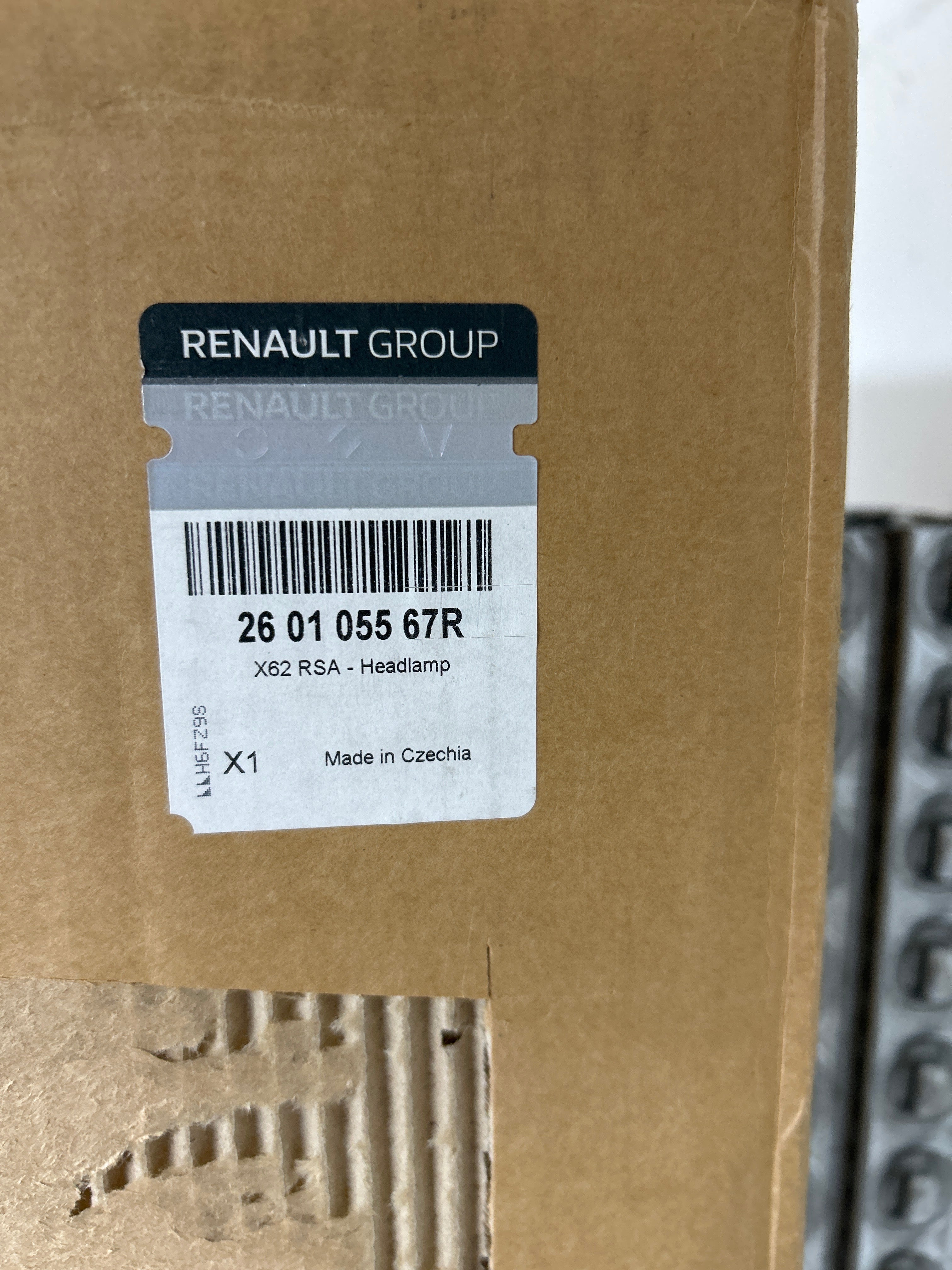Faro anteriore destro Renault Master 3: 260105567R