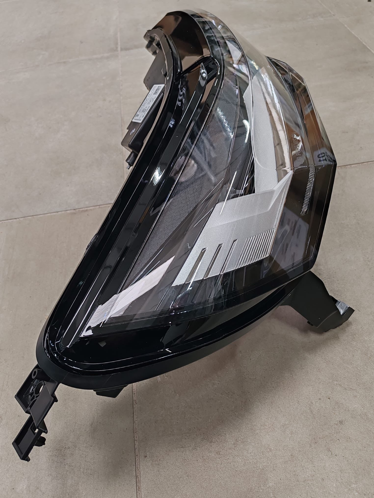Faro anteriore destro Renault Captur 2: 260100091R