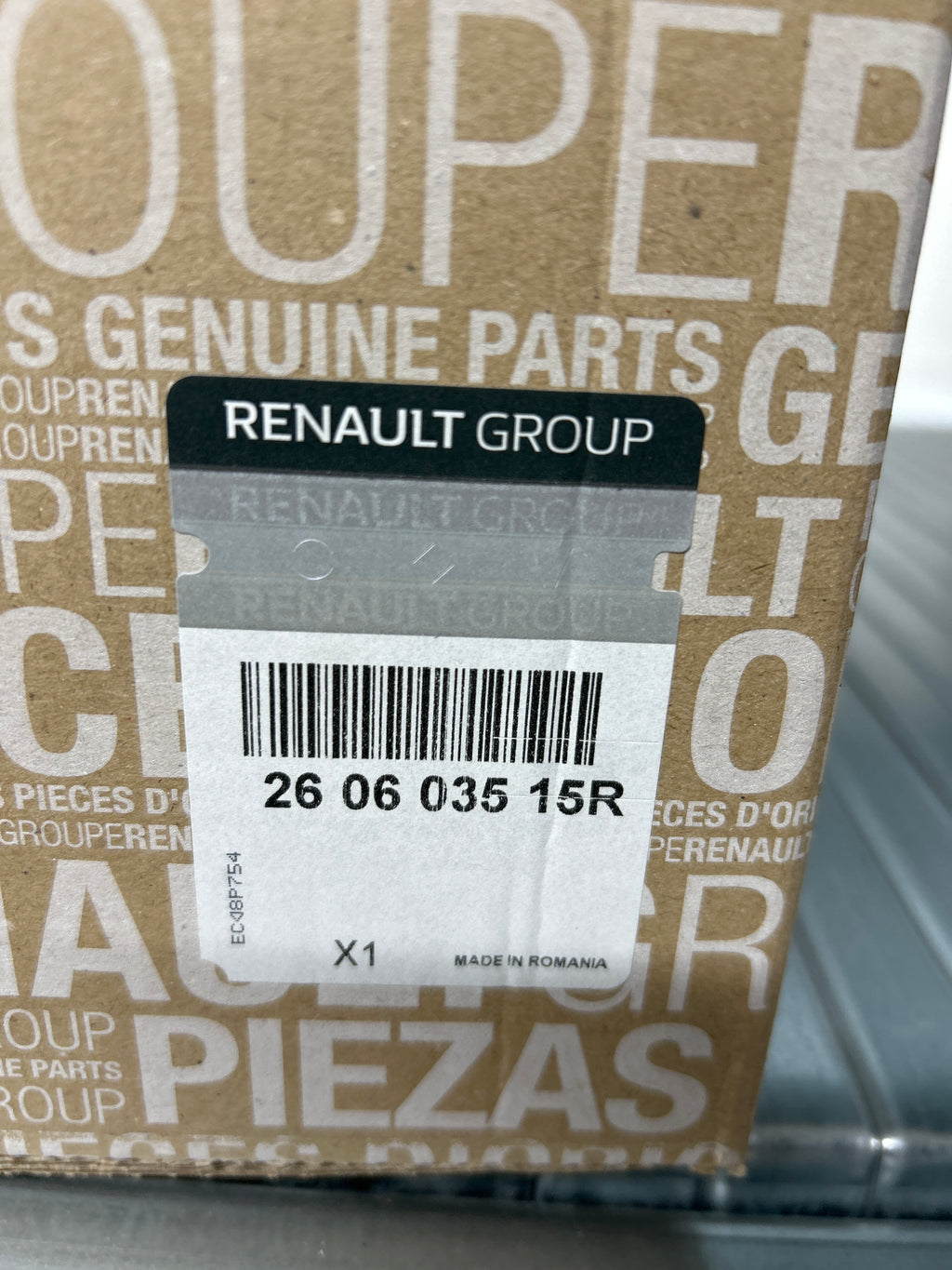 Faro anteriore sinistro Dacia Duster 3: 260603515R
