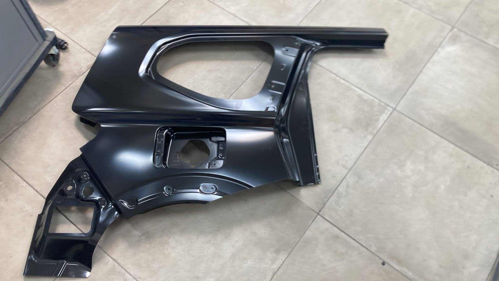 Fianco posteriore sinistro Dacia Jogger: 760224870R