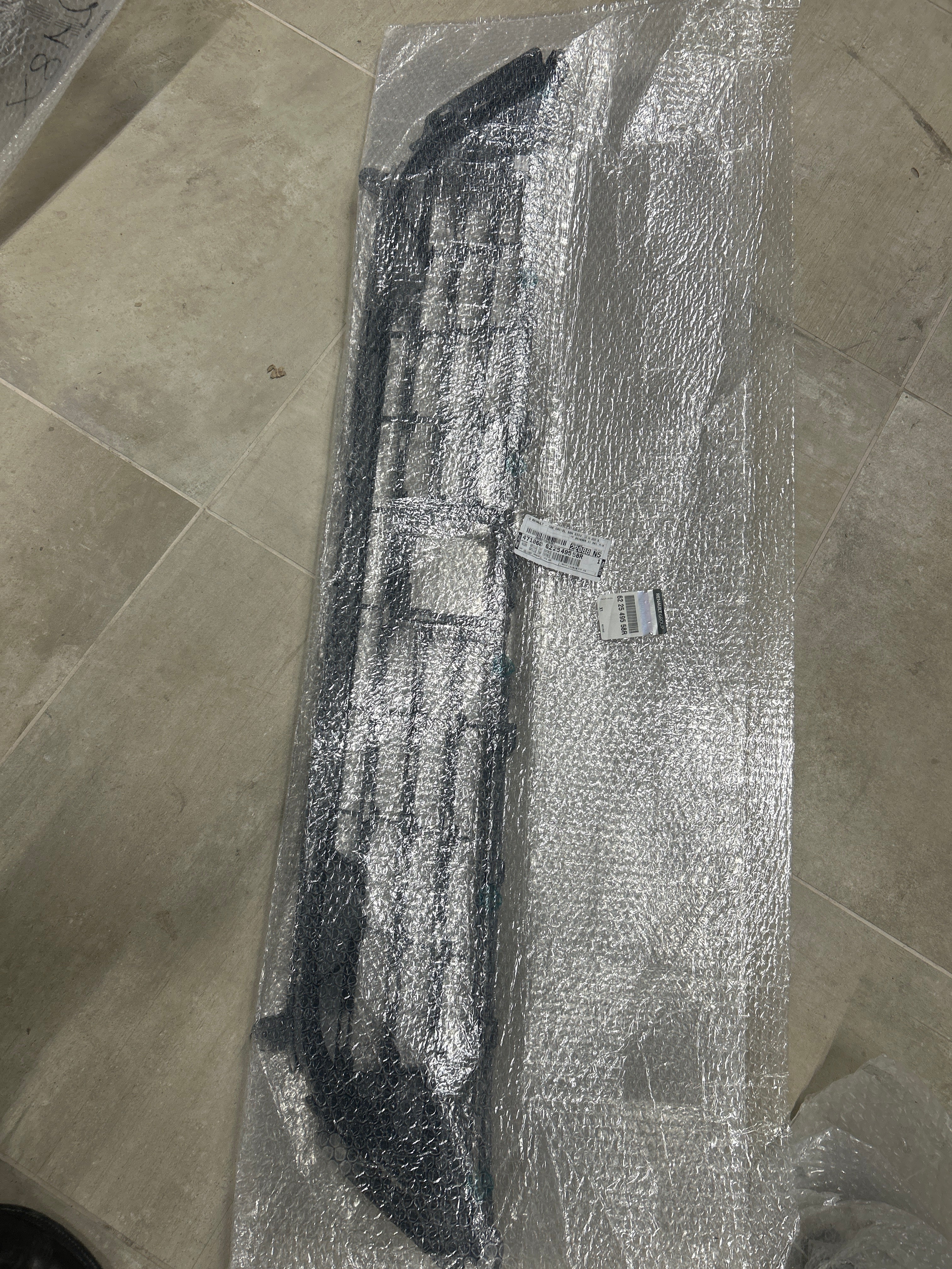 Griglia anteriore Renault Kangoo 3: 622549558R