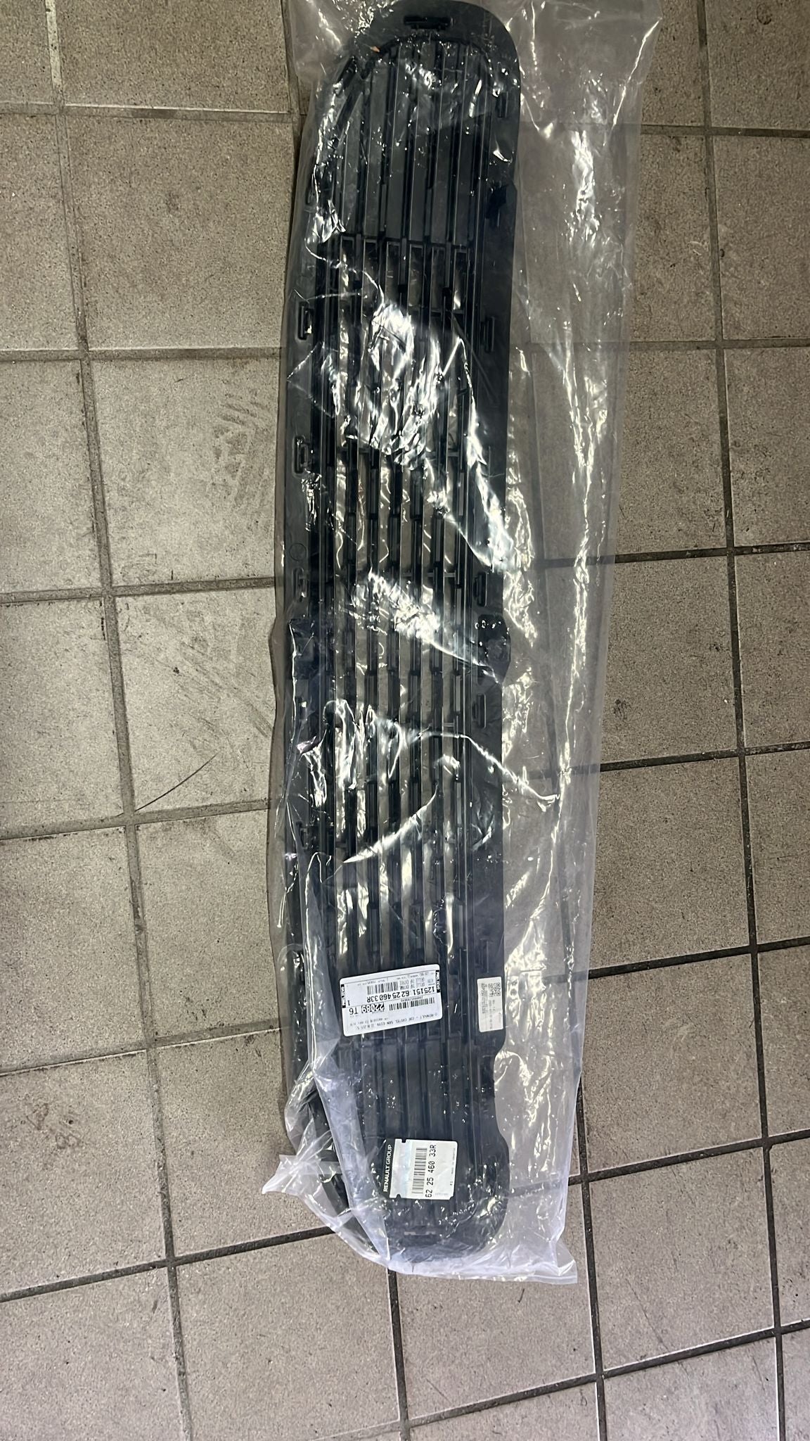 Griglia paraurti anteriore Renault Twingo 3: 622546033R