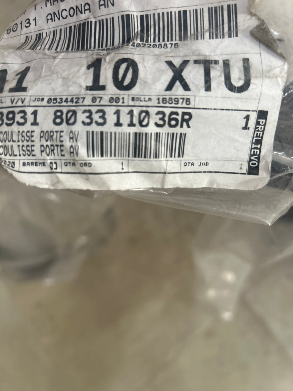 Guarnizione porta Renault Kadjar: 803311036R