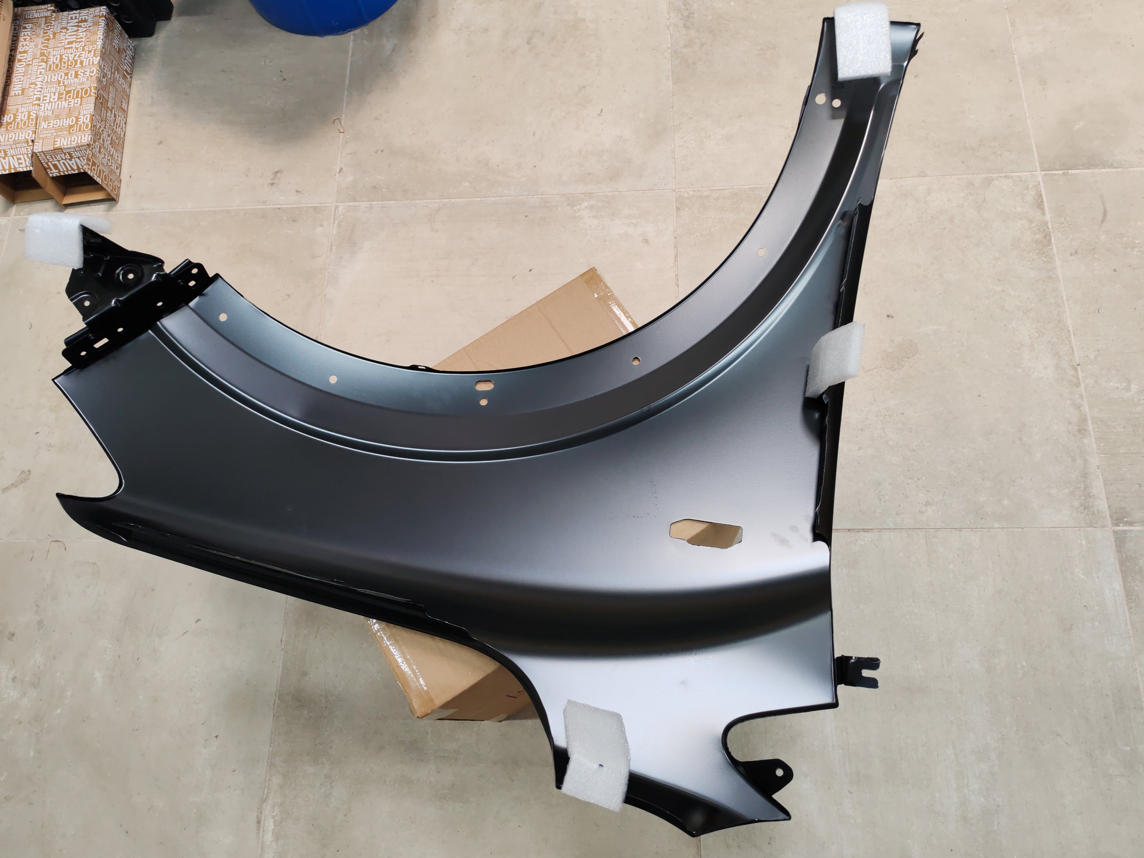 Parafango anteriore sinistro Dacia Stepway - Jogger: 631018101R