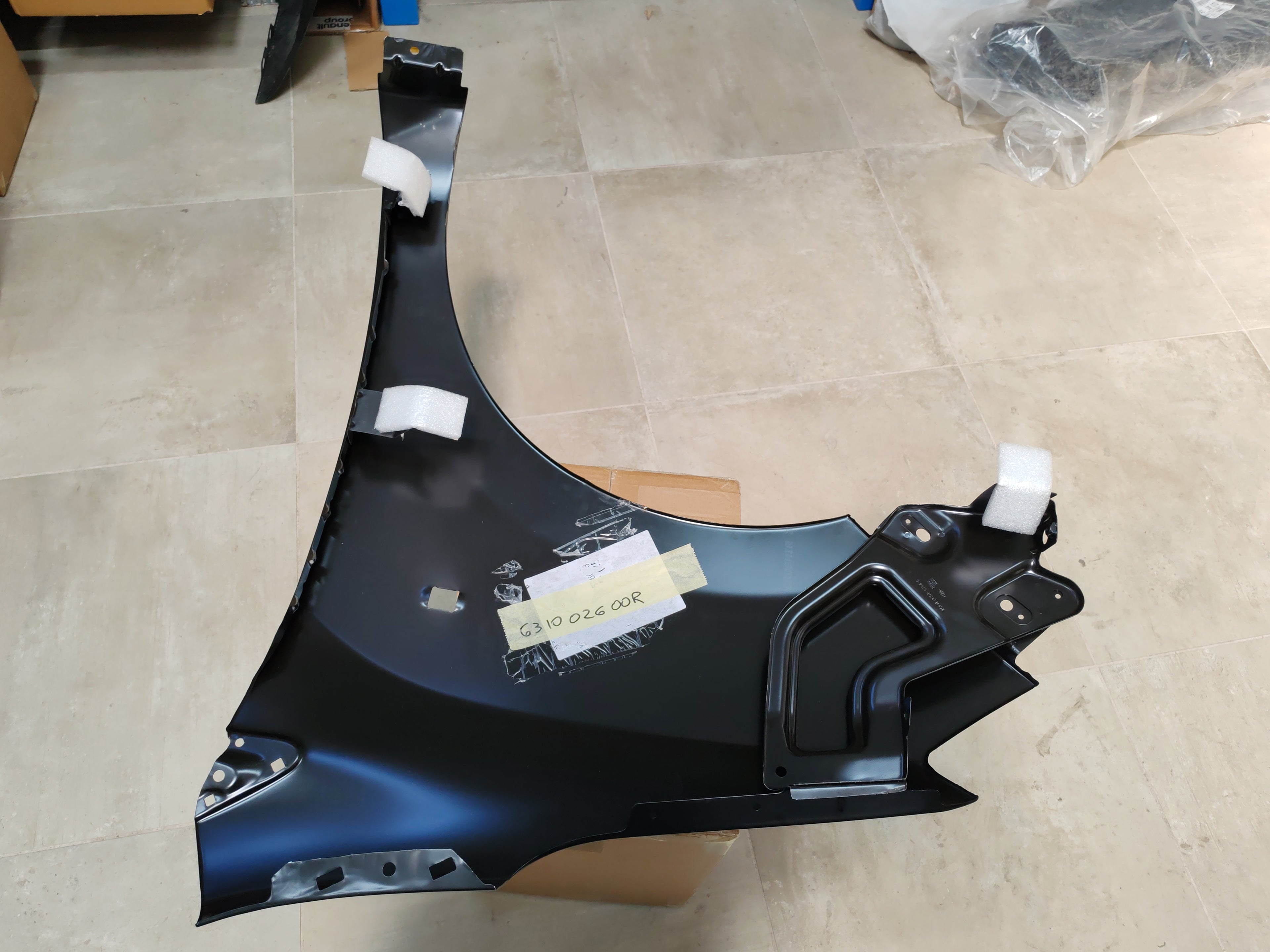 Parafango anteriore destro Dacia Dokker - Lodgy: 631002600R