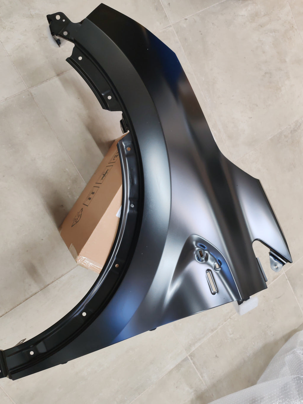 Parafango anteriore sinistro Renault Captur 2: 631014506R