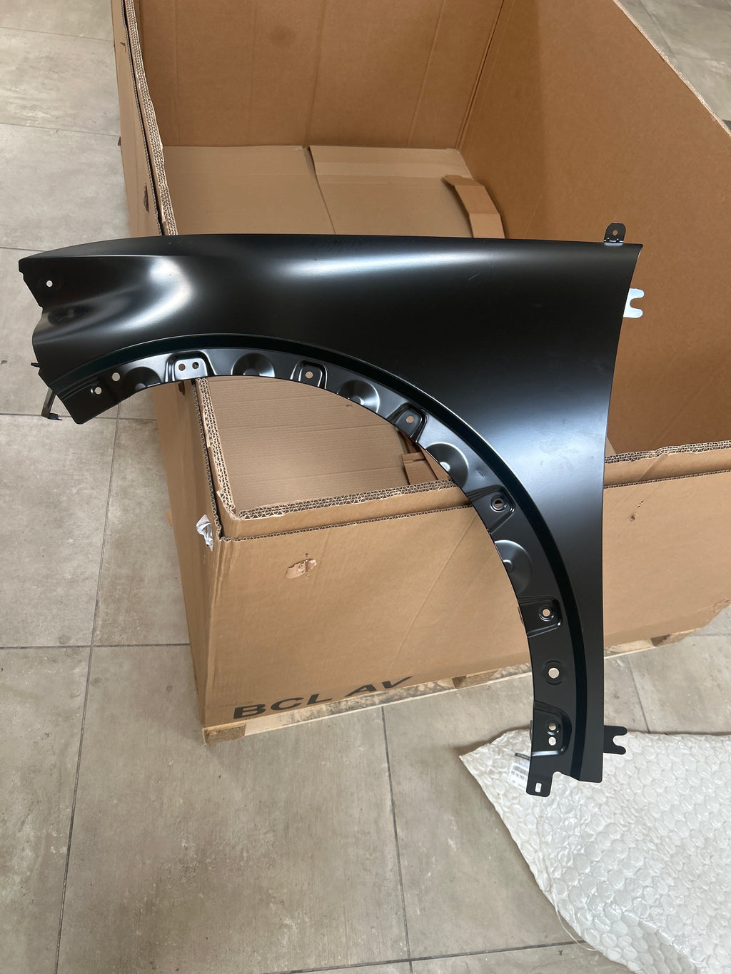 Parafango anteriore sinistro Renault Clio 6: 631016312R