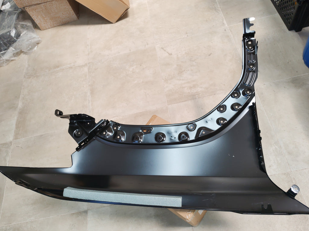 Parafango anteriore sinistro Dacia Duster 3: 631011876R