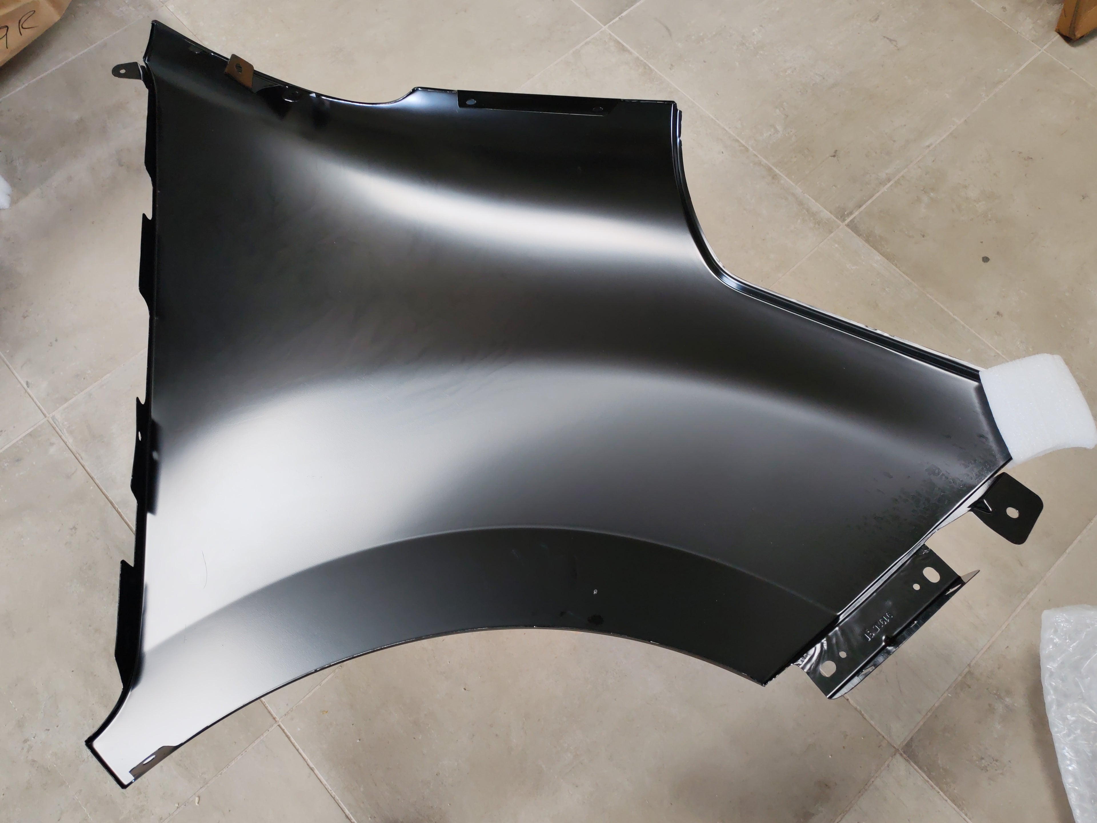Parafango anteriore sinistro Renault Master 3: 631013304R