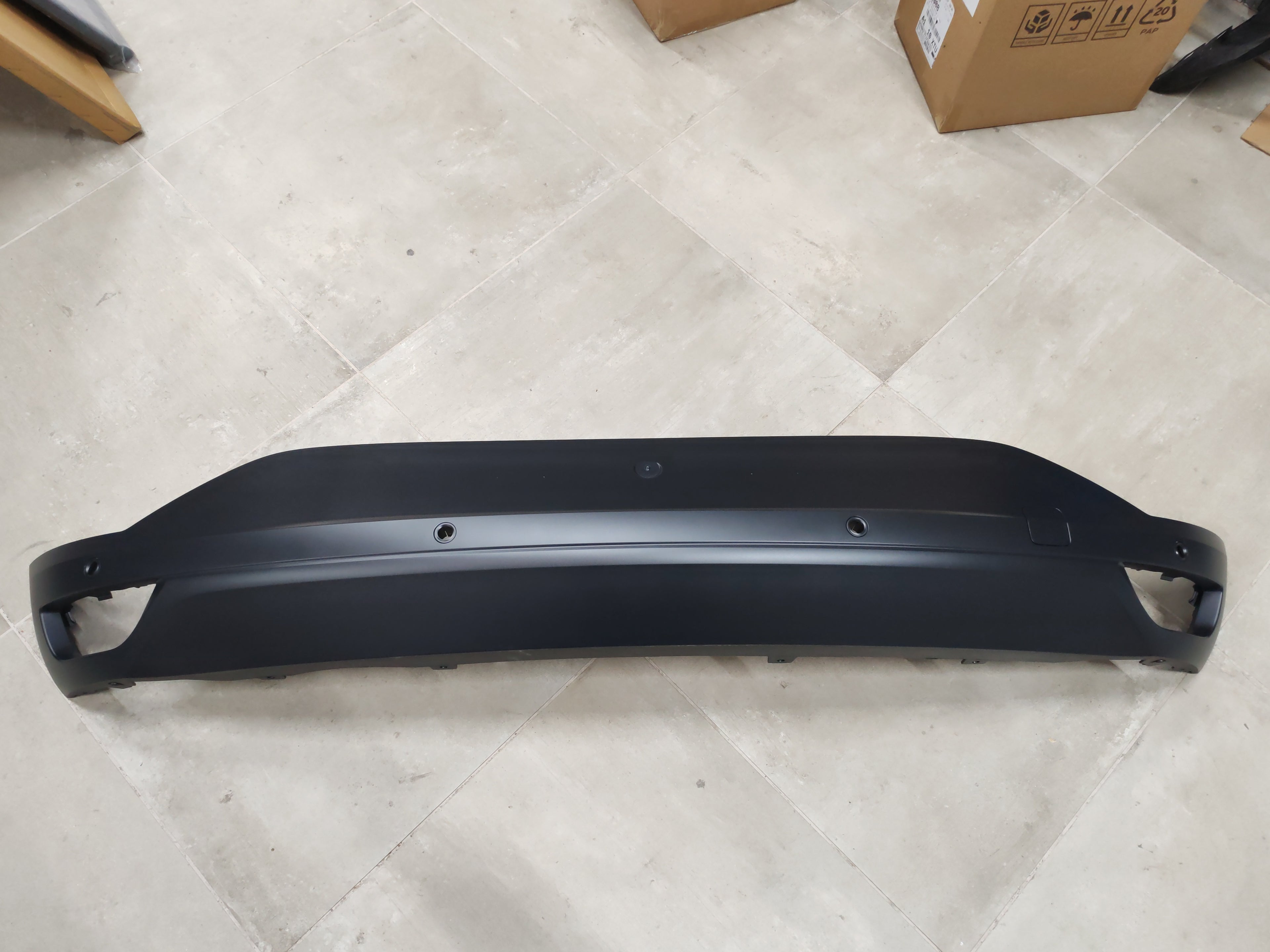 Paraurti inferiore posteriore Dacia Sandero 3: 850100657V