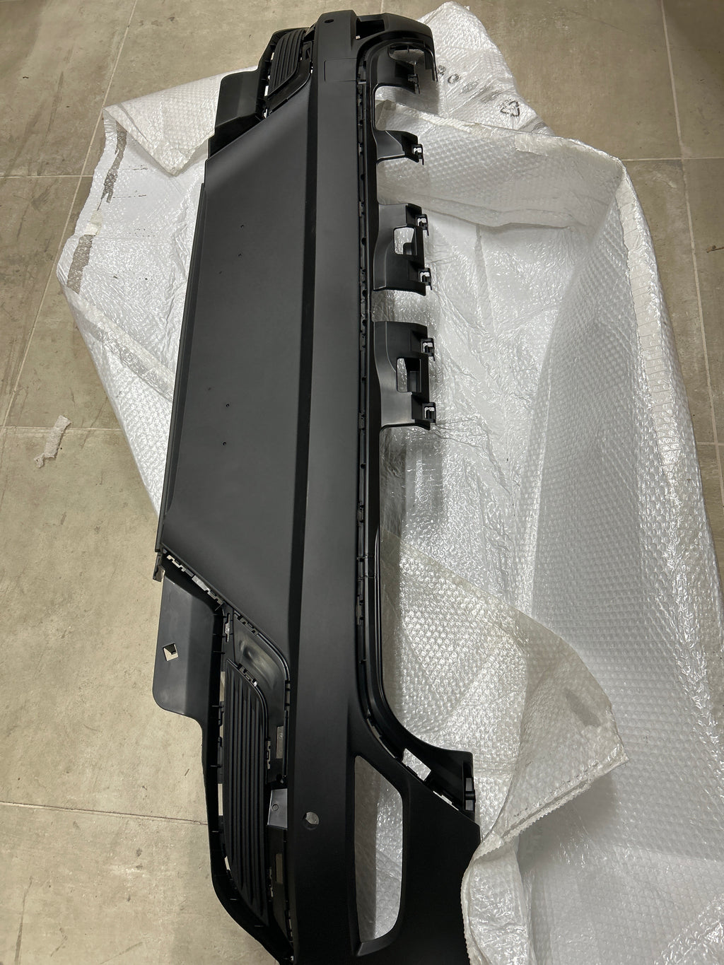 Paraurti posteriore Renault Captur 2: 850B27833R