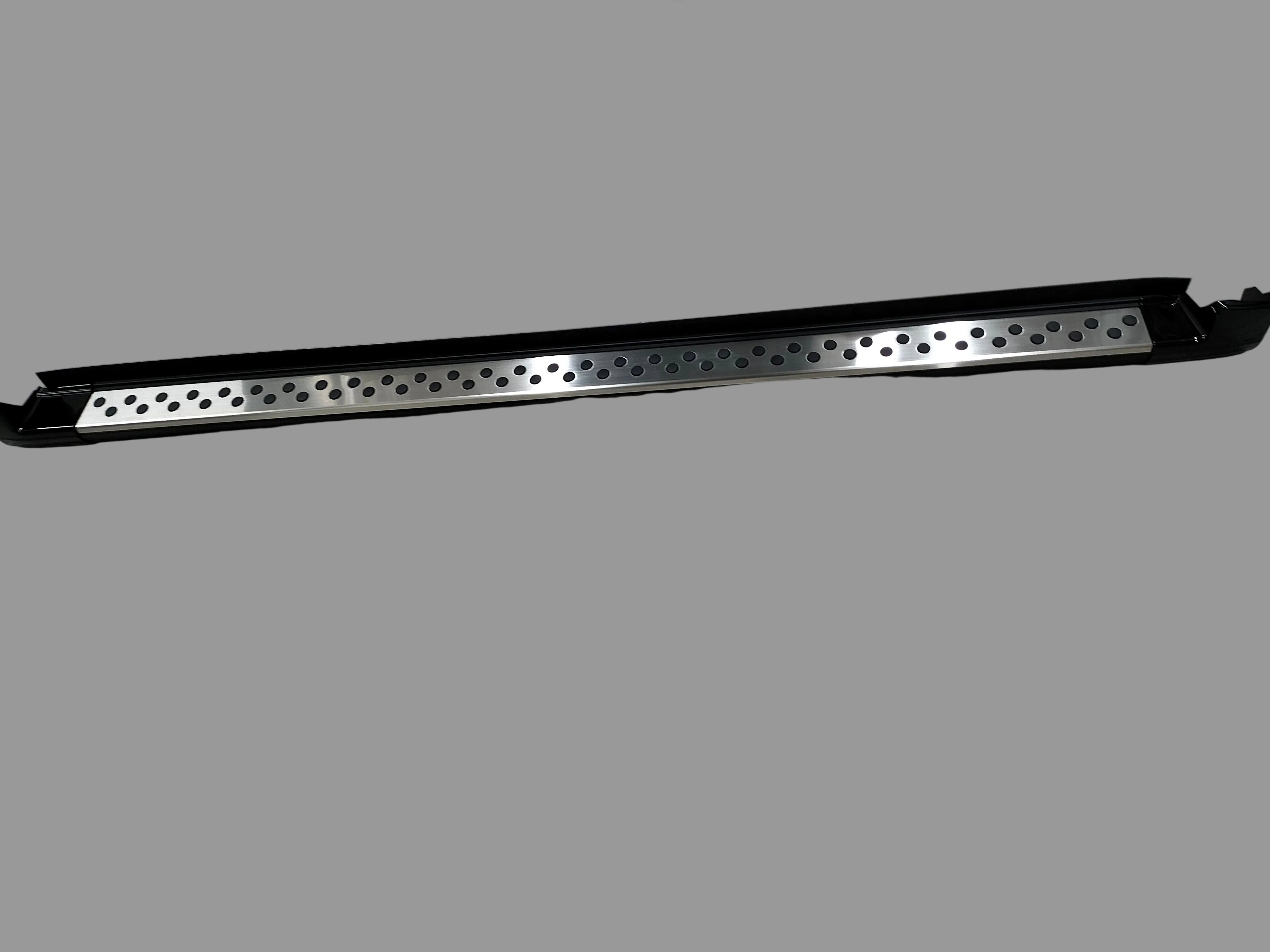 Pedana laterale destra Renault Espace VI: 961003747R