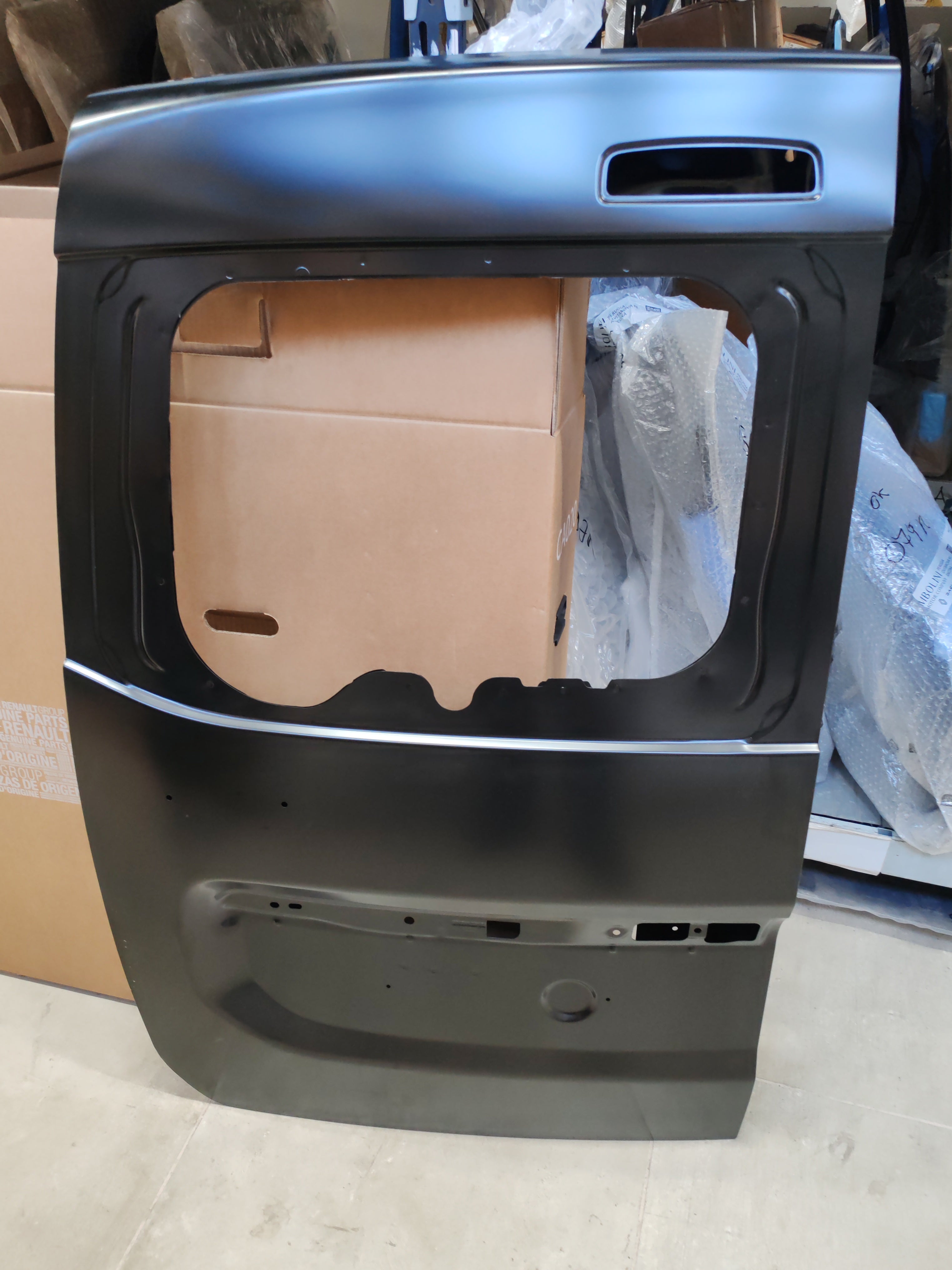 Porta battente posteriore sinistra Dacia Dokker: 901010485R