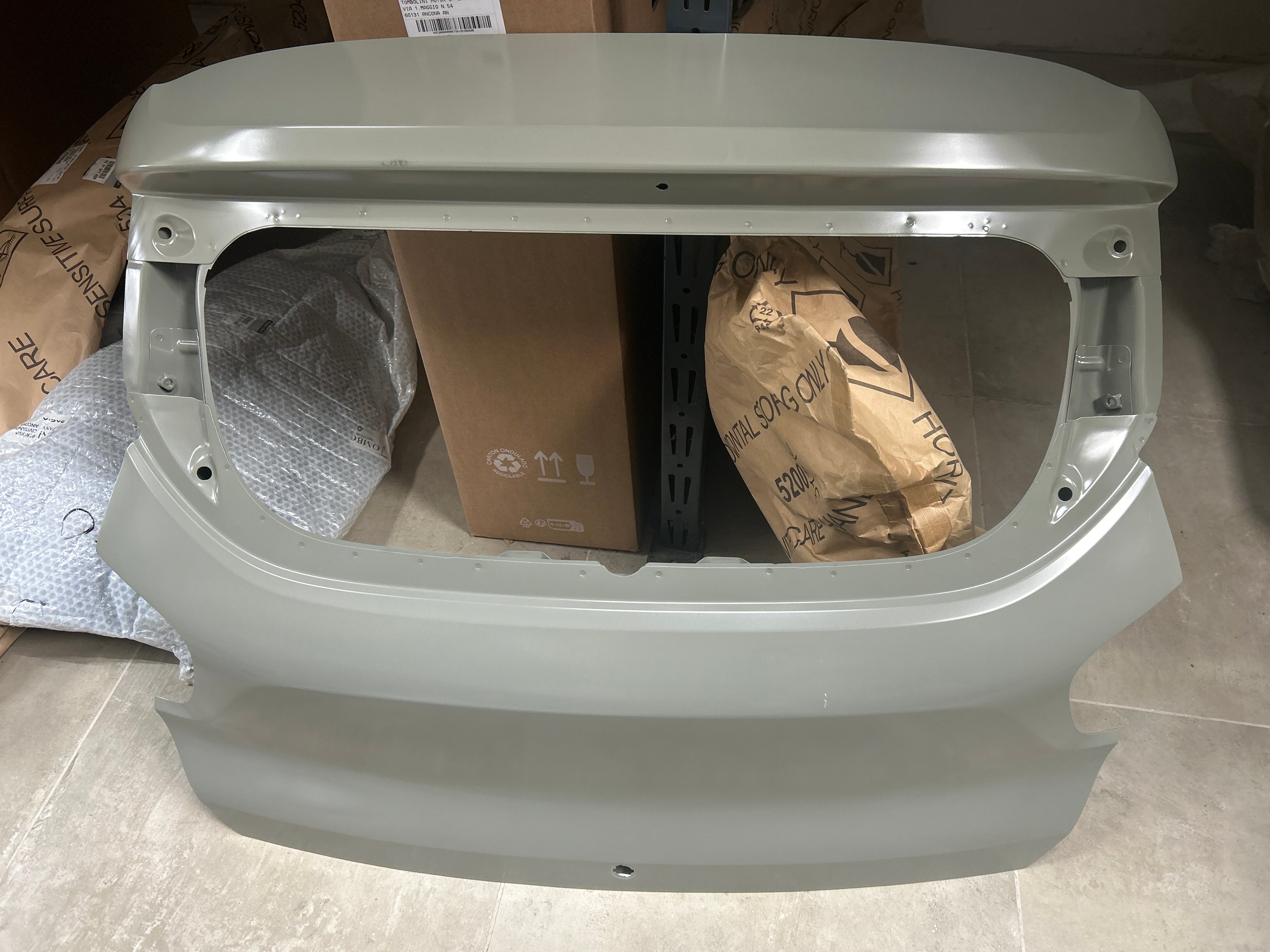 Portellone posteriore Dacia Spring (BBG): 901002133R