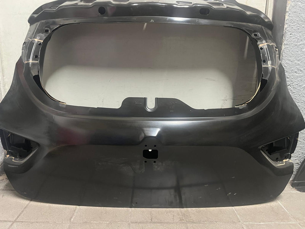 Portellone posteriore Renault Clio 5: 901009697R