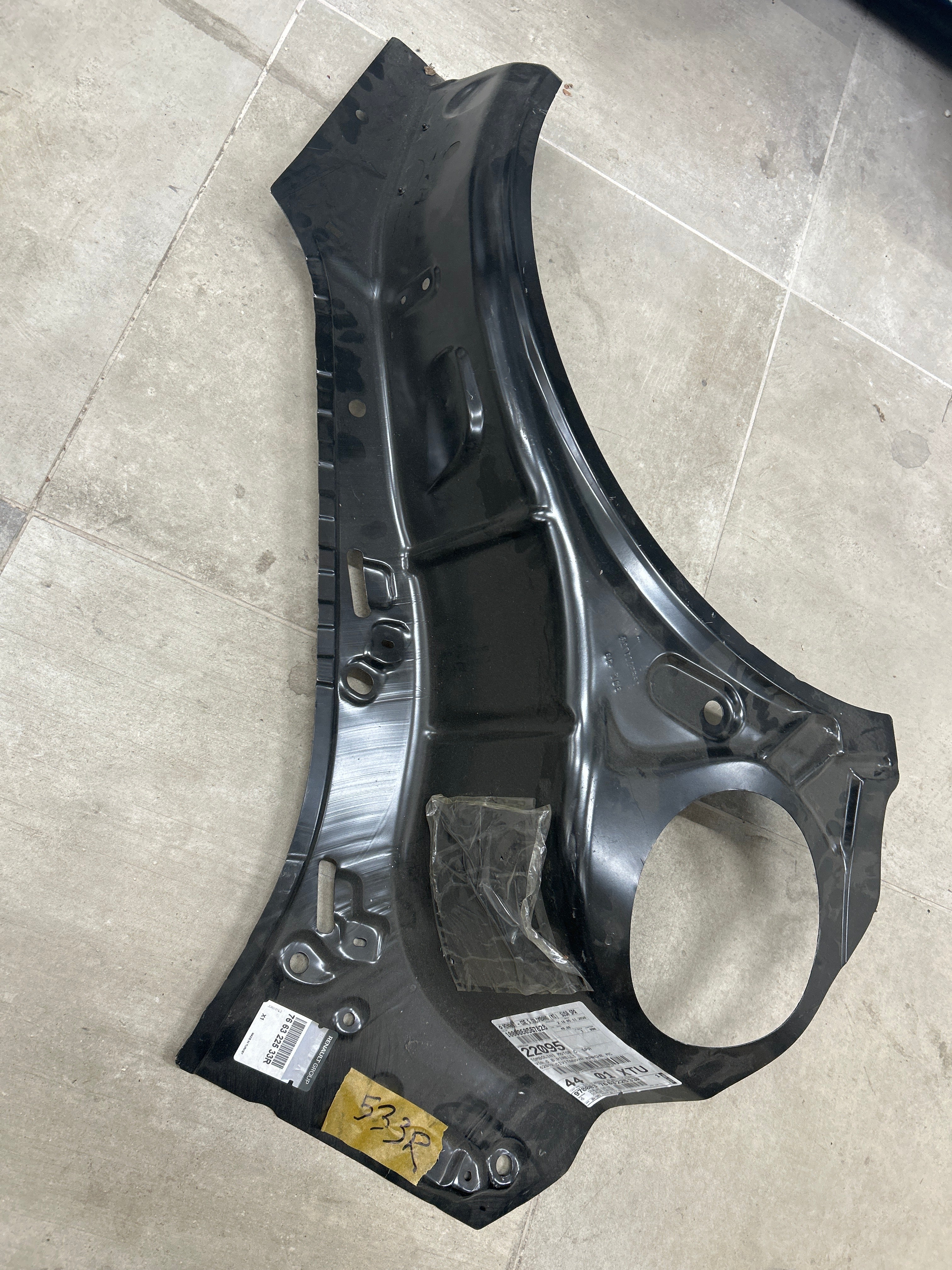 Rivestimento interno parafango posteriore destro Renault Clio 5: 766322533R