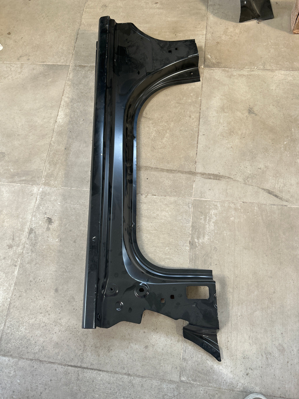 Sottoporta fianco destro Dacia Sandero 3: 764606542R