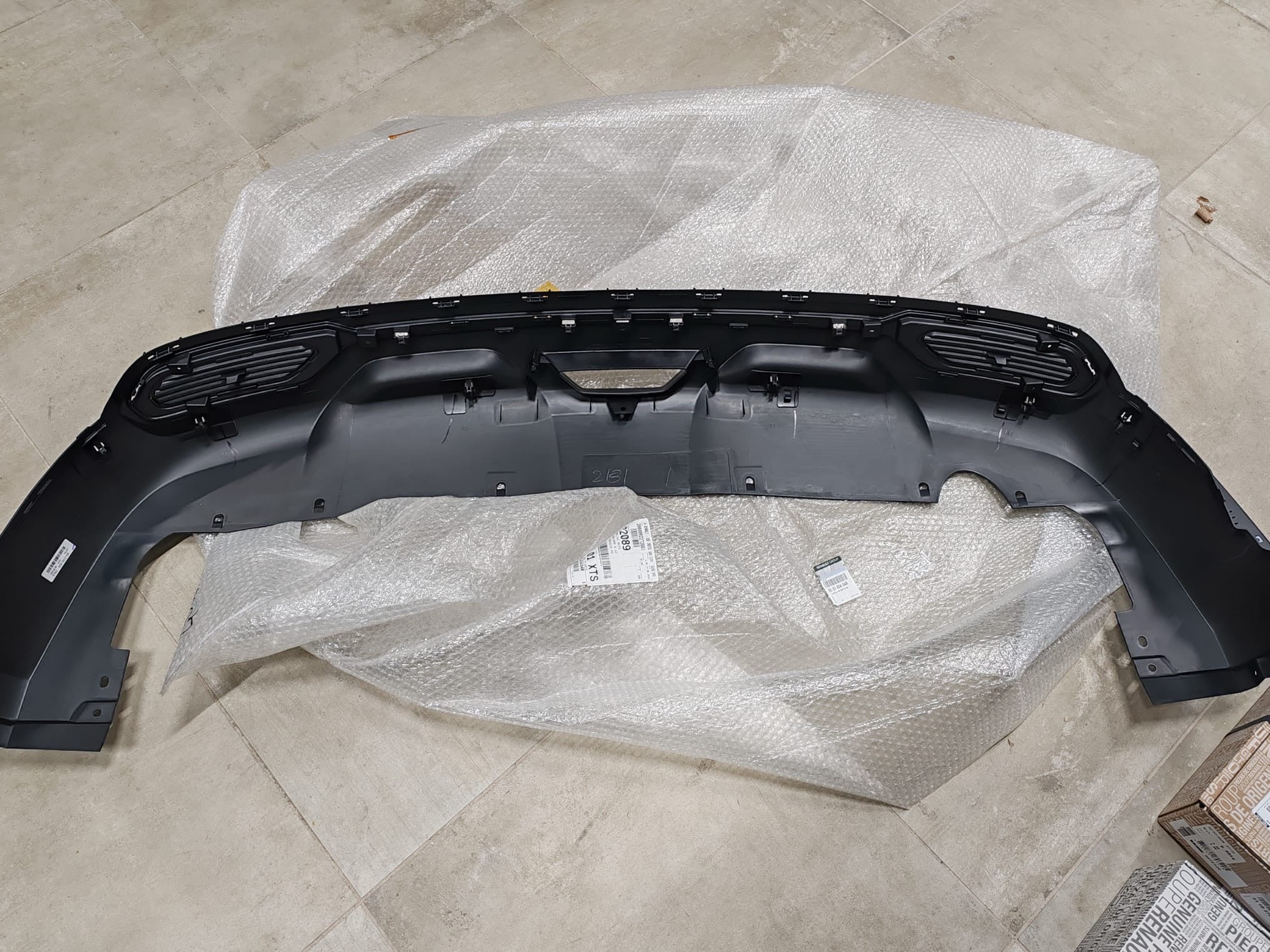 Spoiler paraurti posteriore Renault Koleos 2: 850183404R