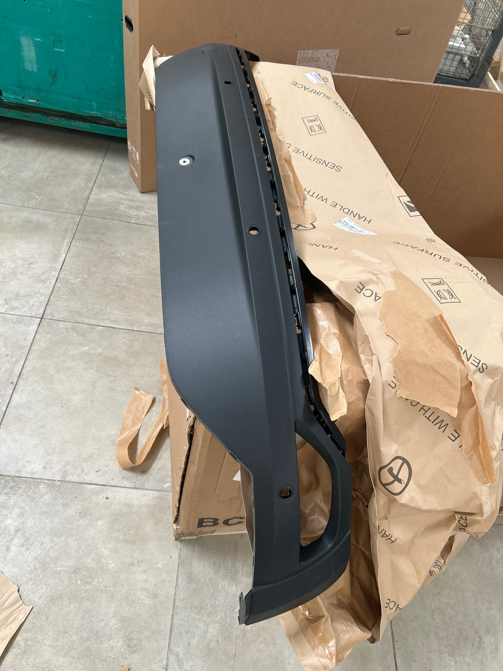 Spoiler paraurti posteriore Dacia Sandero 2: 850101693V