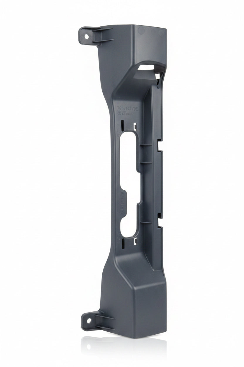 Supporto fanale posteriore sinistro Renault Trafic 3: 781414476R