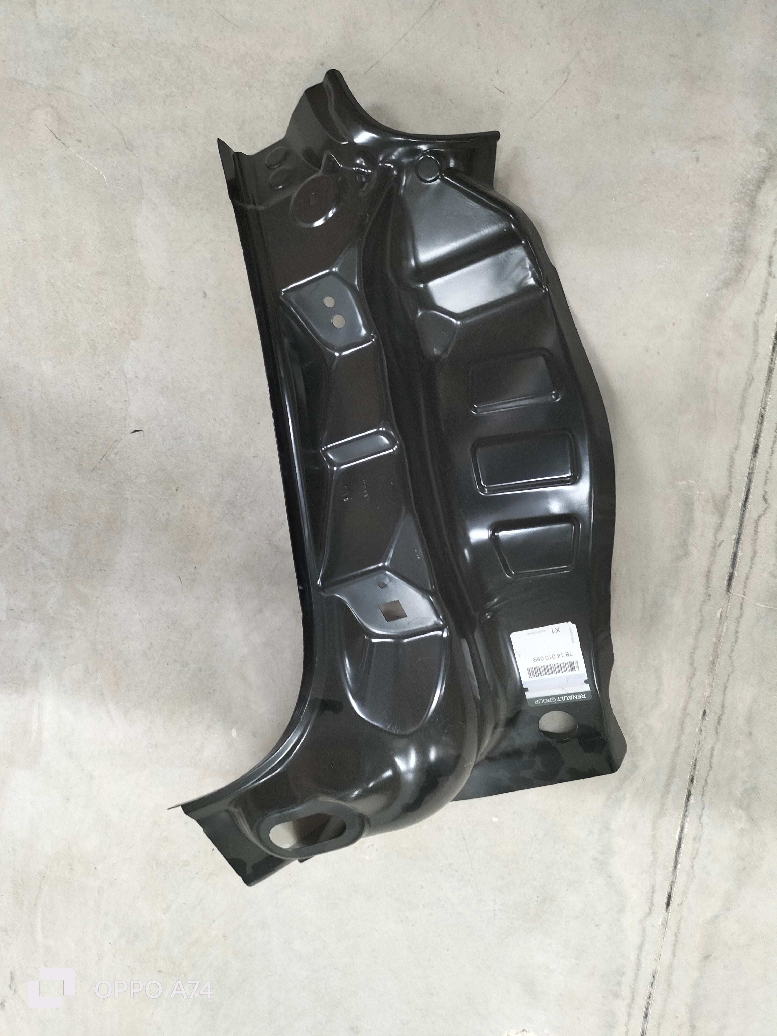 Supporto luce posteriore destro Renault Megane 3: 781401005R