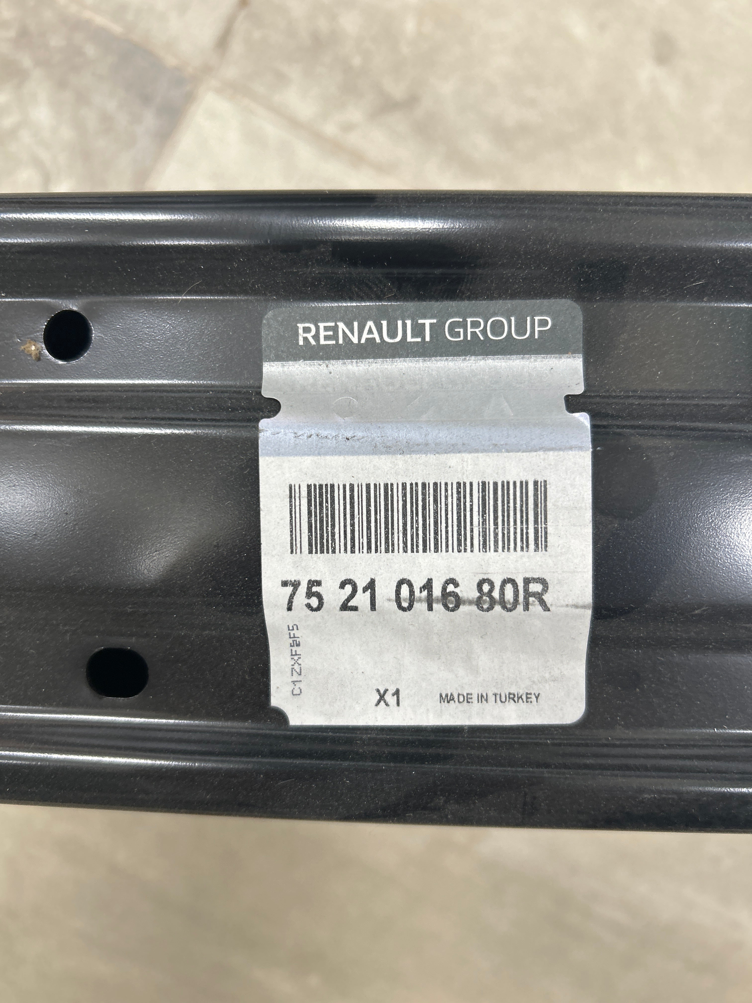 Traversa inferiore Renault Clio 5: 752101680R