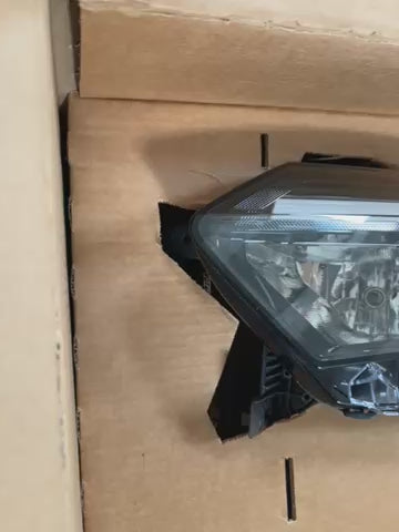 Faro anteriore sinistro Dacia Sandero 3 | Jogger: 260604069R