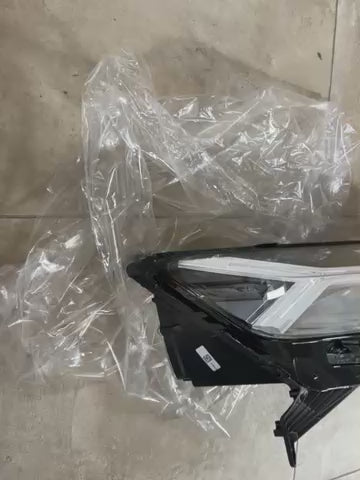 Faro anteriore destro Dacia Sandero 3 Stepway : 260107920R