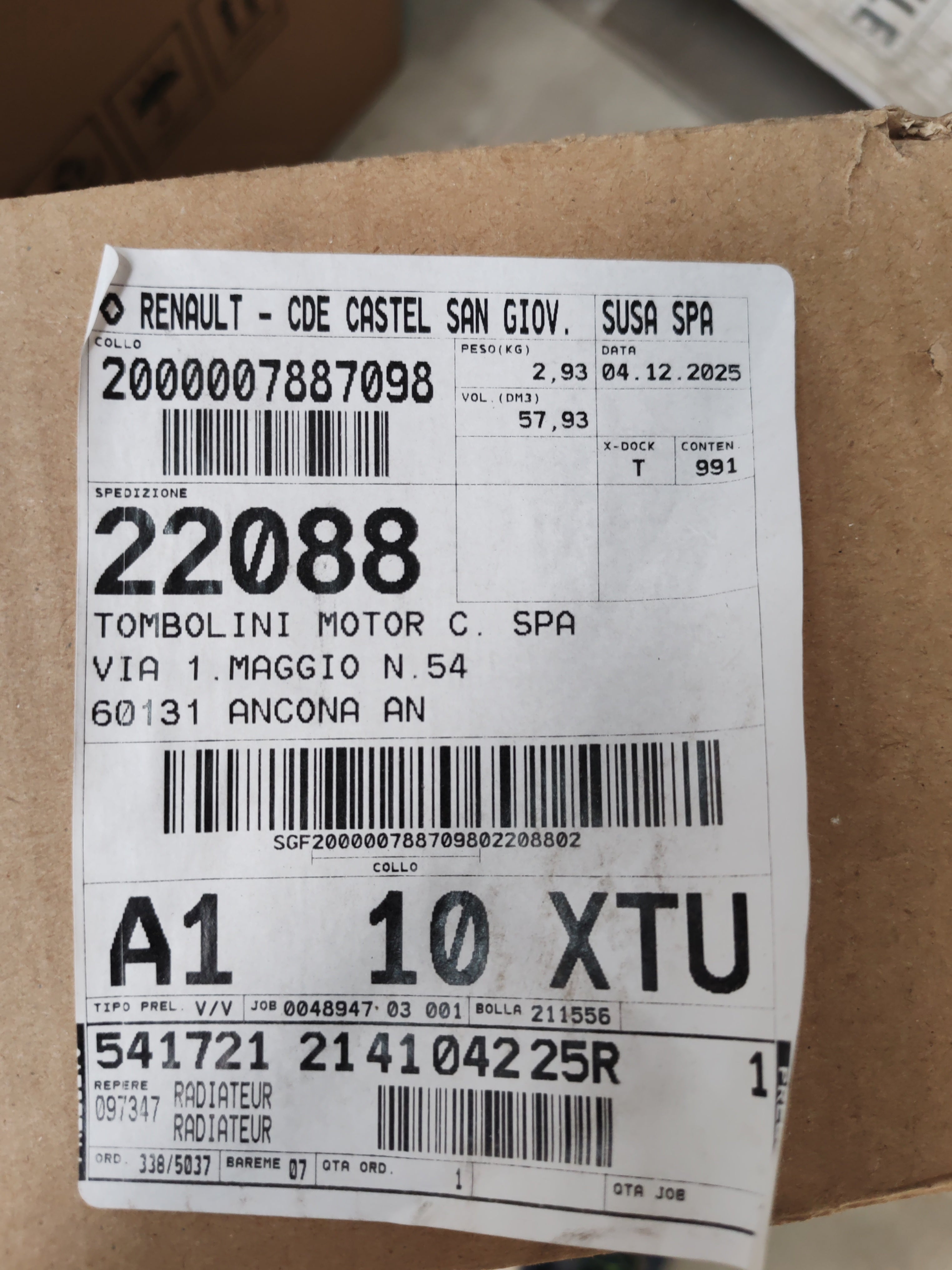 Radiatore motore Dacia Sandero 2: 214104225R